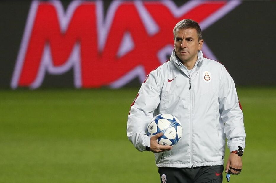 Treinador do Galatasaray, Hamza Hamzaoglu, Galatasaray, equipa, ataque, jogo, Benfica
