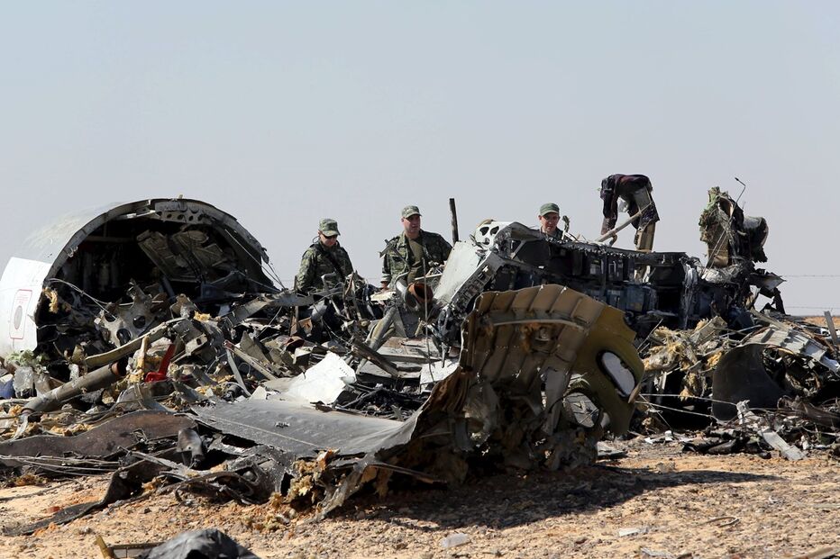 04-11-2015_23_06_53 29 bomba, avião.jpg