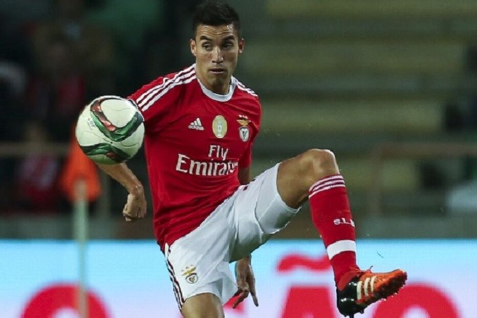 10-11-2015_00_24_31 30 gaitan.jpg