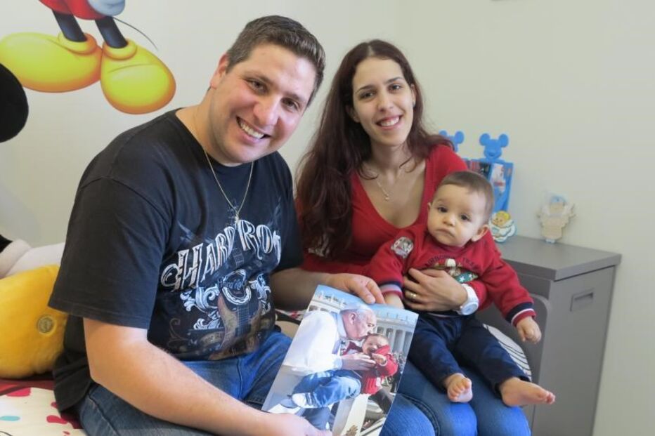 cancro, menino, benção papal, energia suplementar, filho, papa Francisco,  Daniel Rodrigues, S. Pedro, Vaticano, Roma