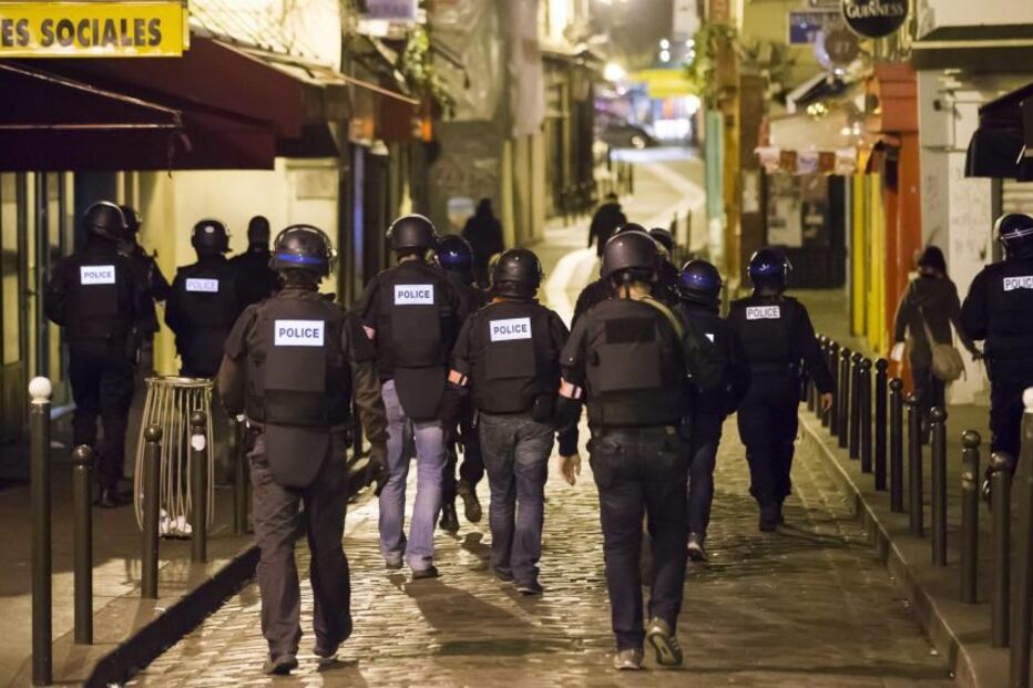 Imprensa, França, Le Figaro, La Charente Libre, Le Parisien, atentados