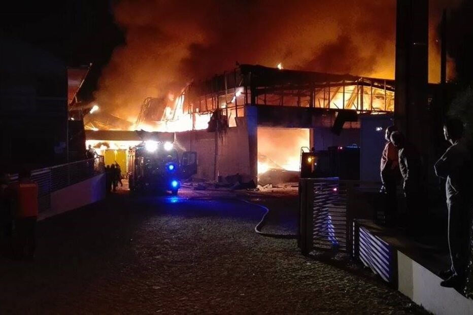 16-11-2015_03_29_42 12272697_10156431540890413_1612384773_n.jpg