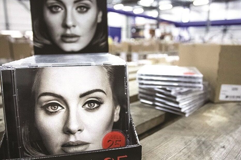 Adele, When We Were Young, Send My Love, Hello, All I Ask, Bruno Mars