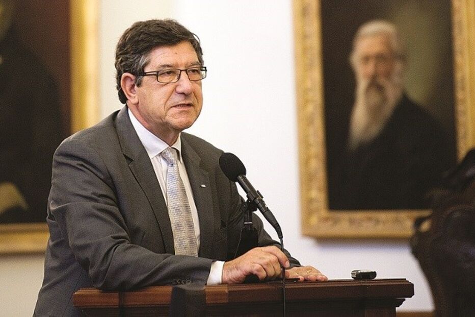 Comunicação Social, ERC, SIC, TVI, RTP, Carlos Magno, telecomunicações, MEO