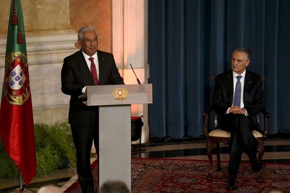 António Costa, Governo, Presidente da República, Aníbal Cavaco Silva, primeiro-ministro do XXI Governo Constitucional, parlamento, governo (sistema)