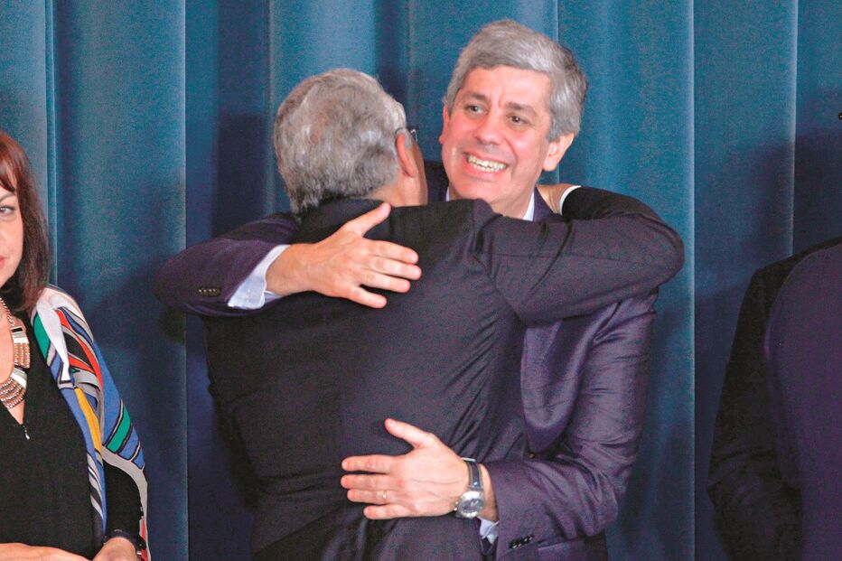 famílias, milhões, Executivo, Costa, governo, funcionários públicos, salários, pensões