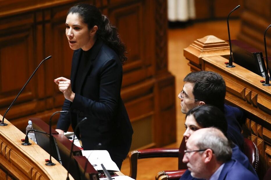 BE propõe regime para garantir autodeterminação da identidade de género nas escolas 