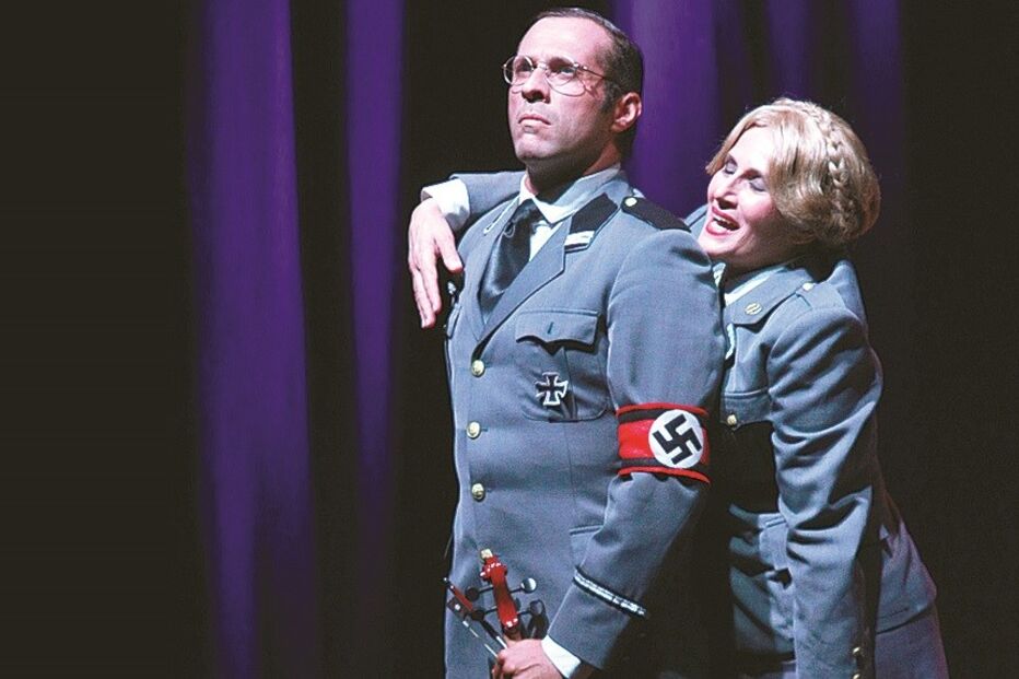 França, Paulo Sousa Costa, 2.ª Guerra Mundial, palco, José Carlos Pereira, Suzana Borges