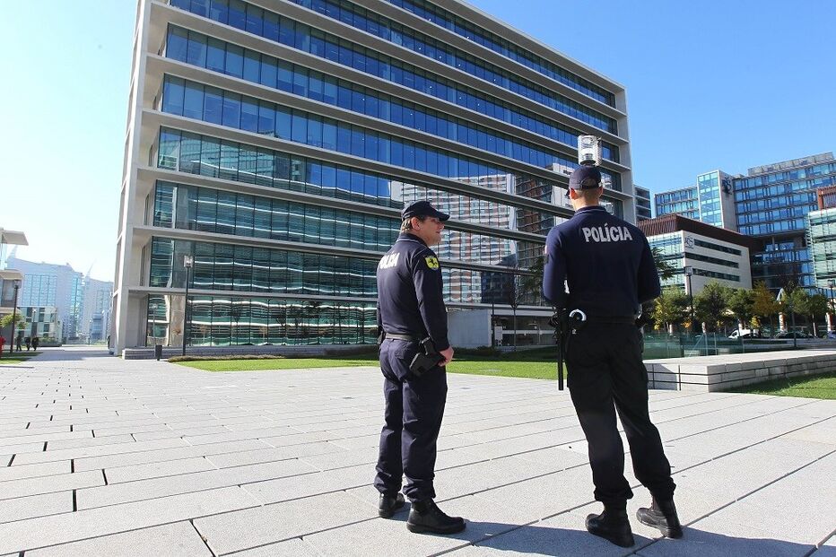 Angola, negócio, vistos gold, António Figueiredo, escutas,