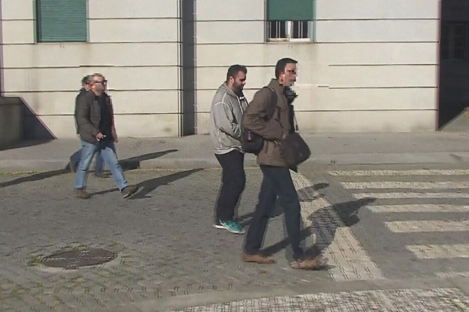 violador, facadas, julgamento, Guimarães