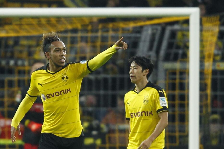 Borussia de Dortmund, Estugarda, Bayern de Munique, Gonzalo Castro, Pierre-Emerick Aubameyang, Georg Niedermeier, desporto, futebol