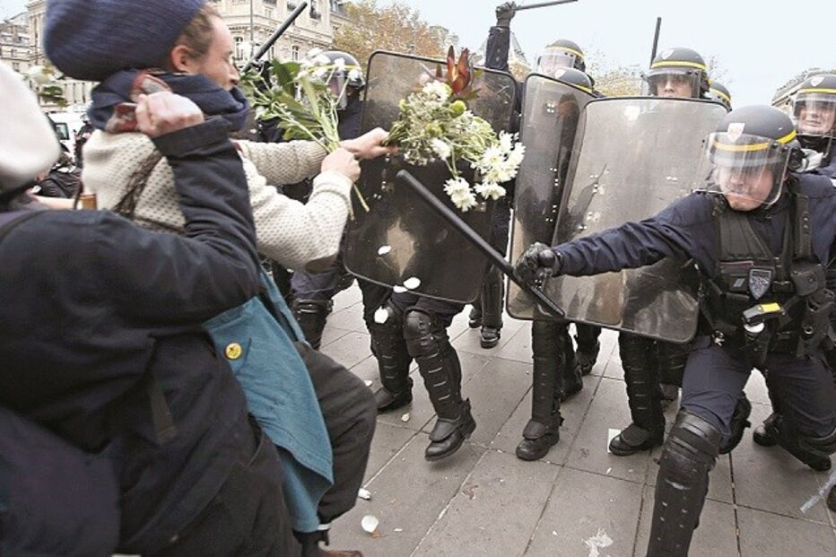 praça da República, Cimeira do Clima, Lisboa, Michel Cadot, Paris, François Hollande, manifestação