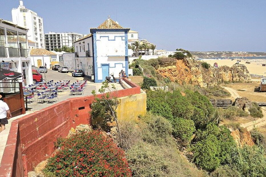 Praia da Rocha, Portimão, Rui Santos Pereira, avenida Tomás Cabreira, Bombeiros Voluntários de Portimão, Polícia Marítima