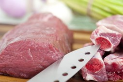 APED diz que a redução de preços da carne de porco 'resulta de uma conjuntura europeia desfavorável