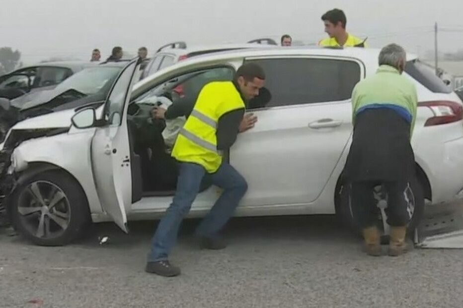 Acidente, ponte Vasco da Gama, ponte, trânsito, Setúbal, Lisboa, choque em cadeia, Pinhal Novo, Montijo