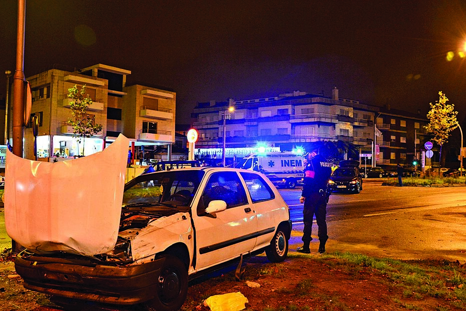 Lançam o pânico em fuga à polícia 