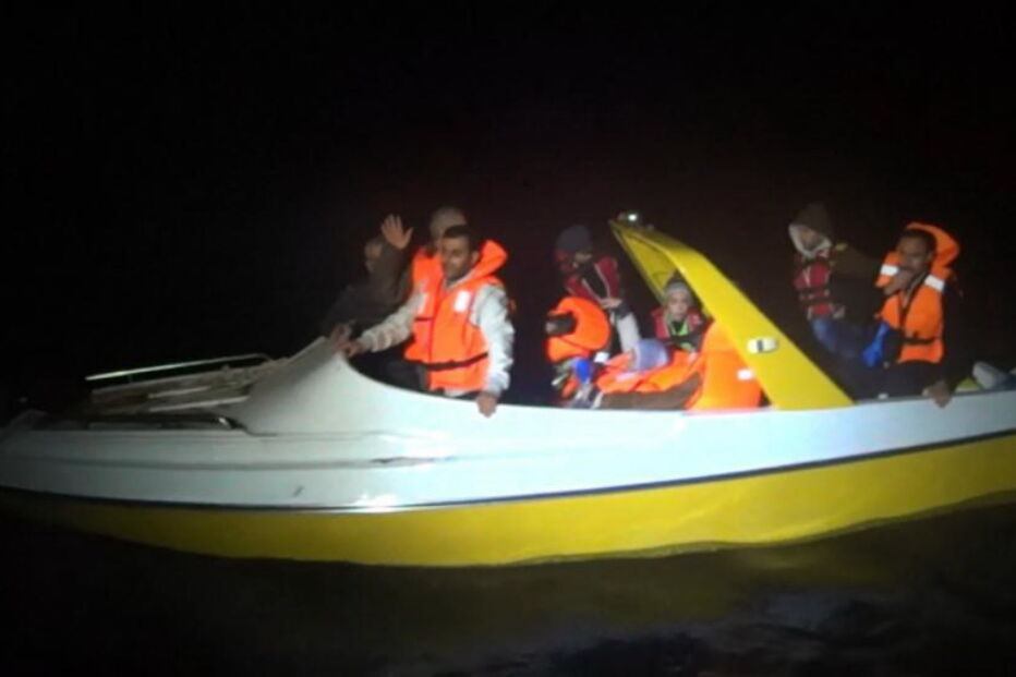 Polícia Marítima, mar Egeu, Turquia, refugiados, questões sociais