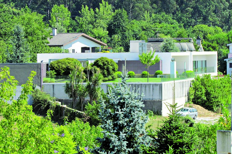 Salvador, fraude fiscal, negócio, moradia, Sporting de Braga