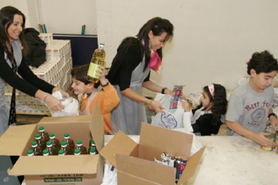 Pobreza, Natal, solidariedade