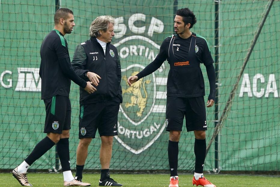 Slimani, Teo Gutiérrez, Sporting, futebol, desporto