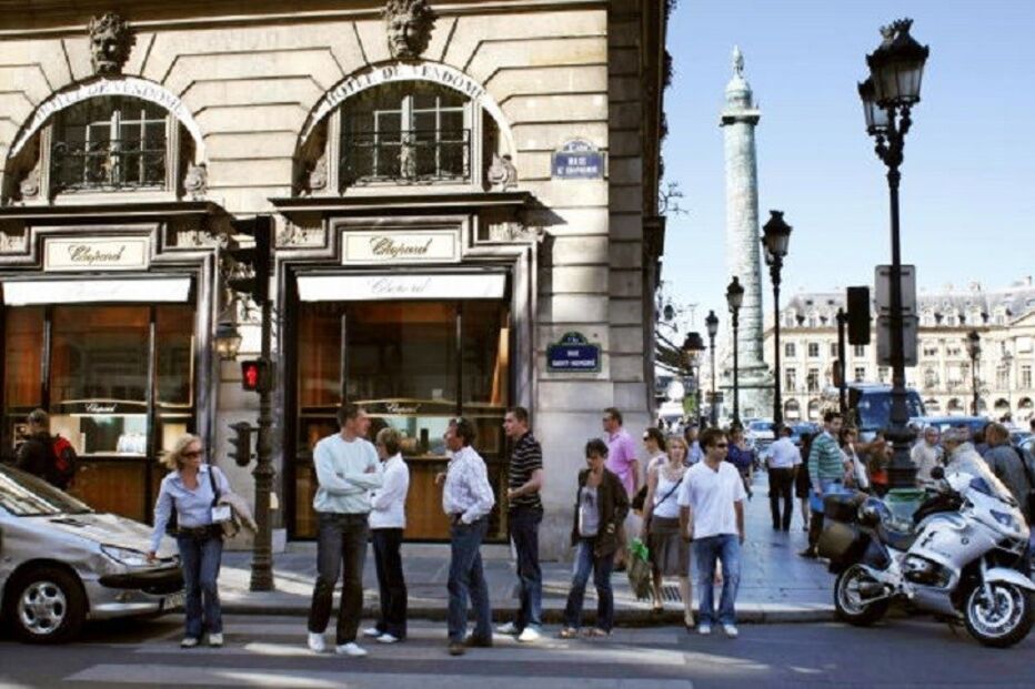 Paris, Palácio do Eliseu, crime, roubo