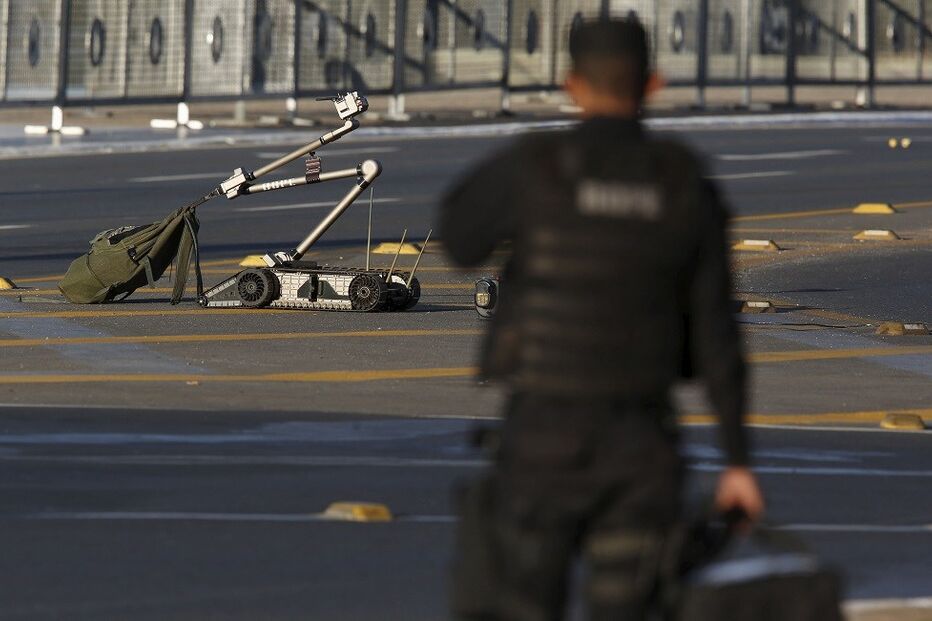 Bomba, comboios, São Paulo, Brasil, Polícia Militar, Lisboa