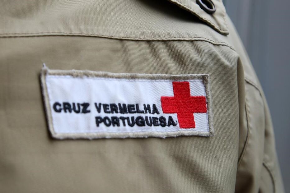 cruz vermelha portuguesa