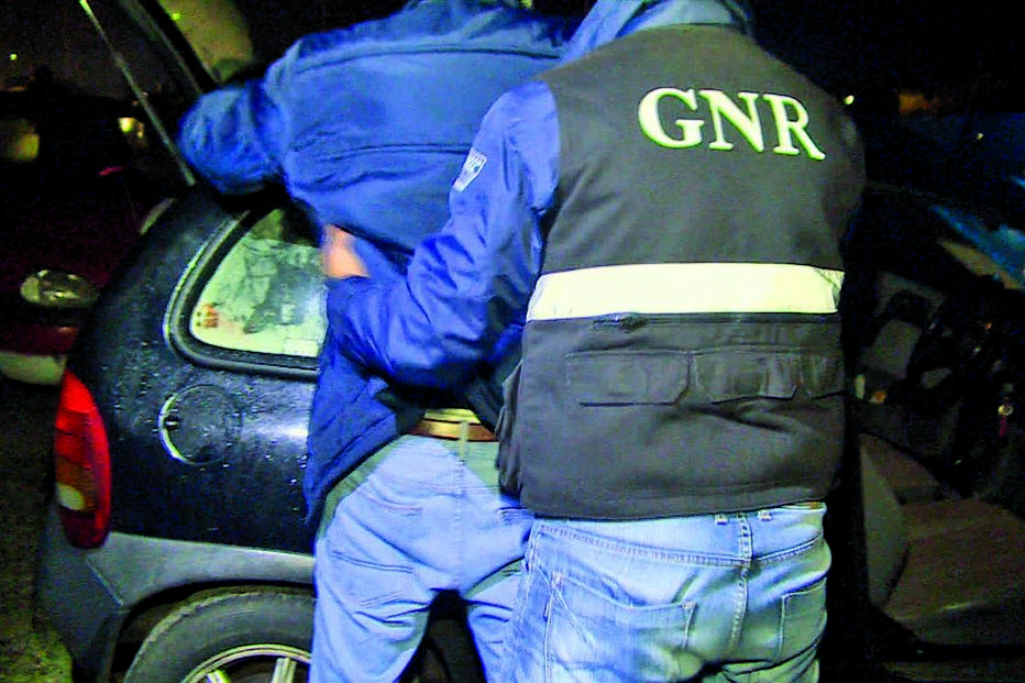 GNR caça 45 em corrida ilegal 
