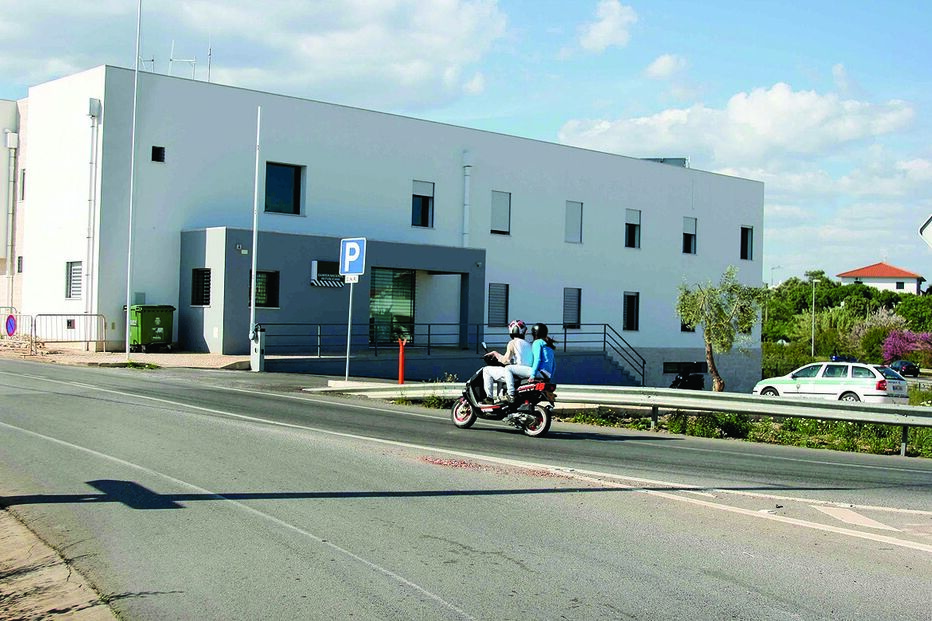 GNR desarma homem bêbado 