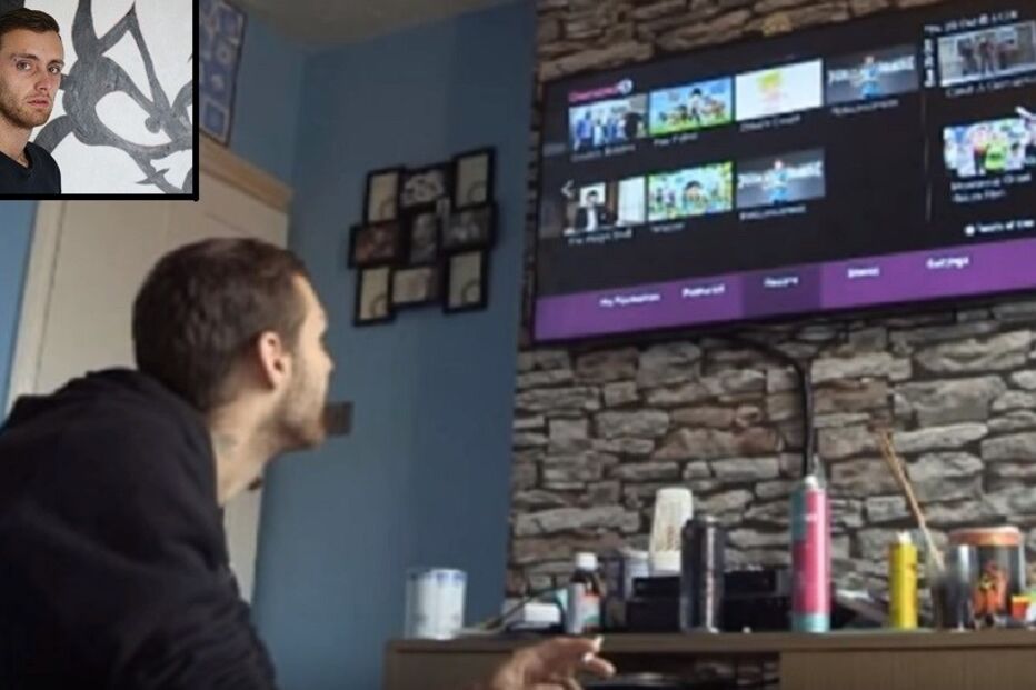 Desemprego, TV, televisão, Chris Coombs, Portsmouth, Reino Unido, Smart TV