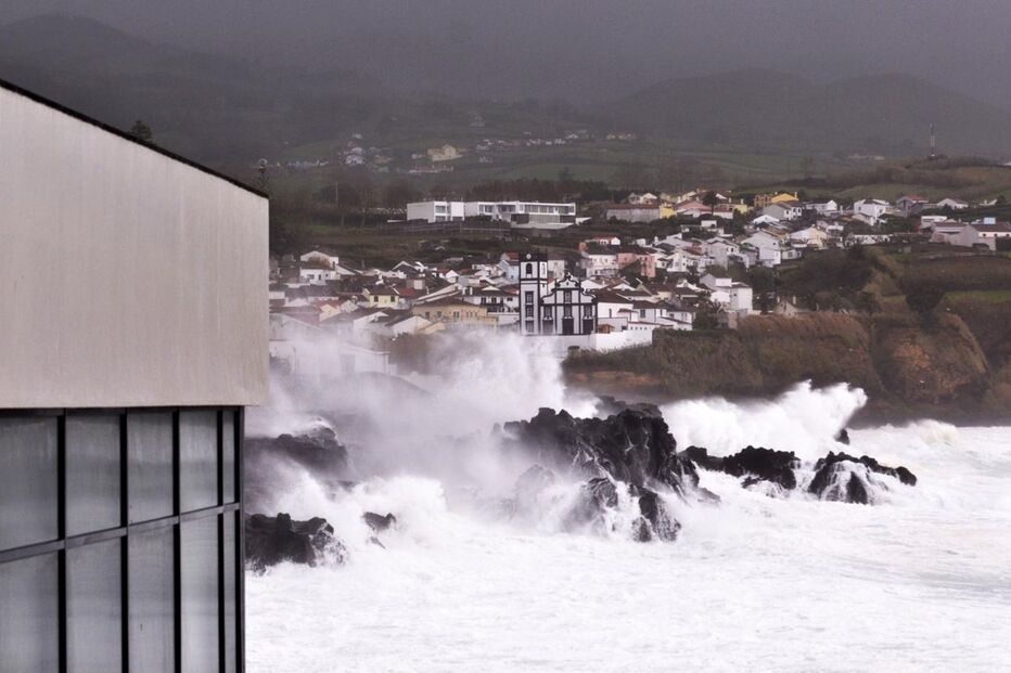 Açores, São Miguel, chuva forte, estragos, derrocada, inundações, meteorologia