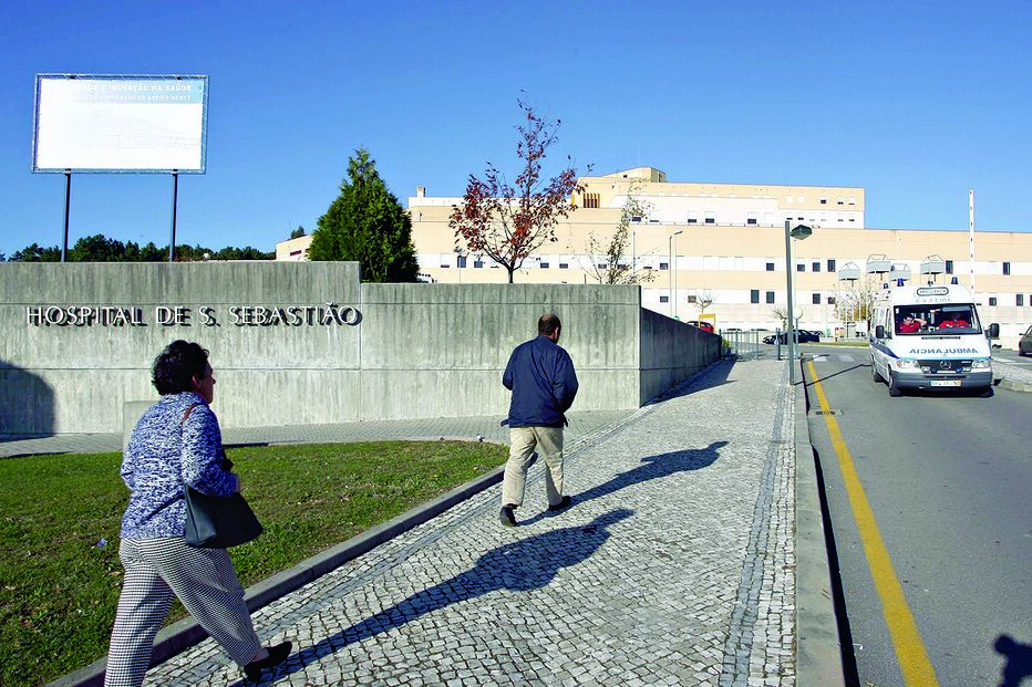 marido, vassourada, espanca, bofetadas, vítima, abusos, violência doméstica, GNR, Santa Maria da Feira