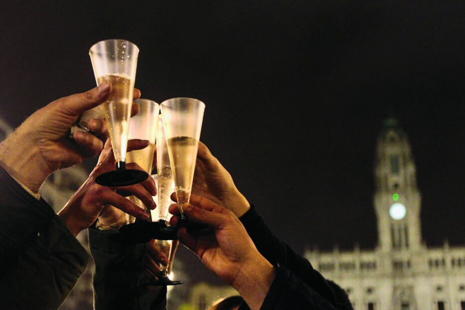 Passagens de Ano, réveillon, festa, música, país, Portugal