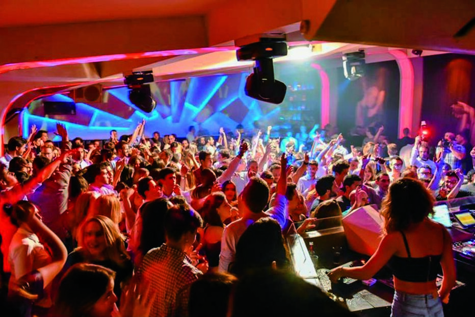 Passagens de Ano, réveillon, festa, música, país, Portugal