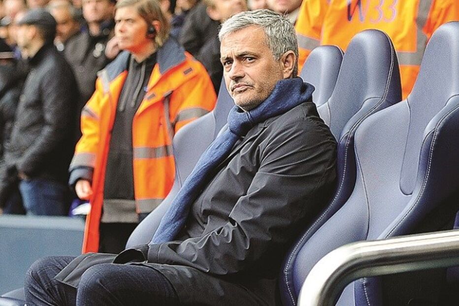 19-12-2015_05_35_55 30 mourinho.jpg