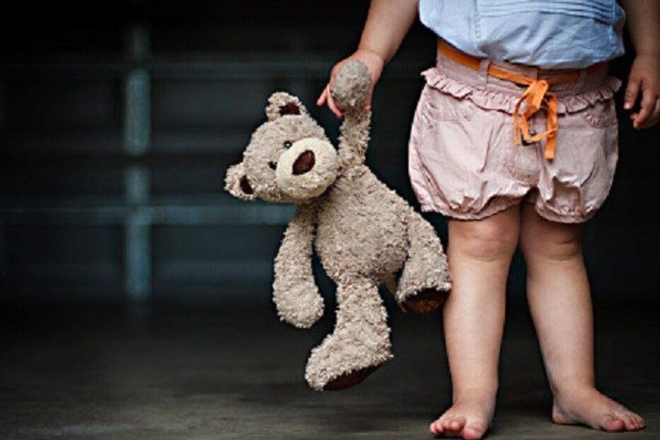 Polícia Judiciária, Ponta Delgada, Açores, violação, bebé, padrasto