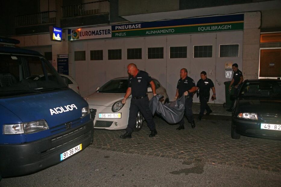 Agressão, cadeia, Emanuel Mário, reclusos, bebé, Lisboa, Carregueira, prisão, agressões, Sintra