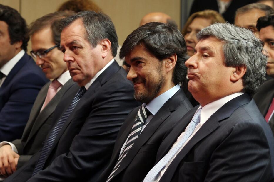 cmtv, televisão, tv, correio da manhã, cofina, nos, paulo fernandes, miguel almeida, octávio ribeiro, televisão, tv