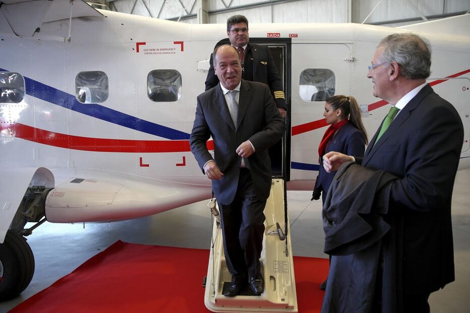 Almeida Henriques, Carlos Carreiras