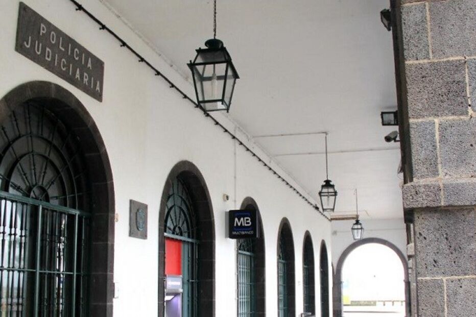 23-12-2015_03_27_04 15 pj ponta delgada.jpg