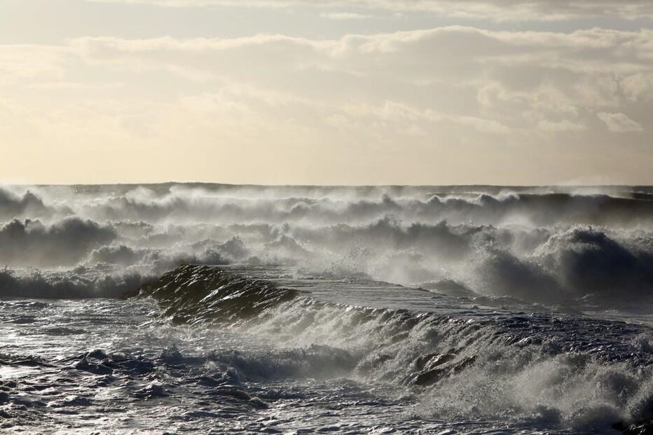 agitação marítima