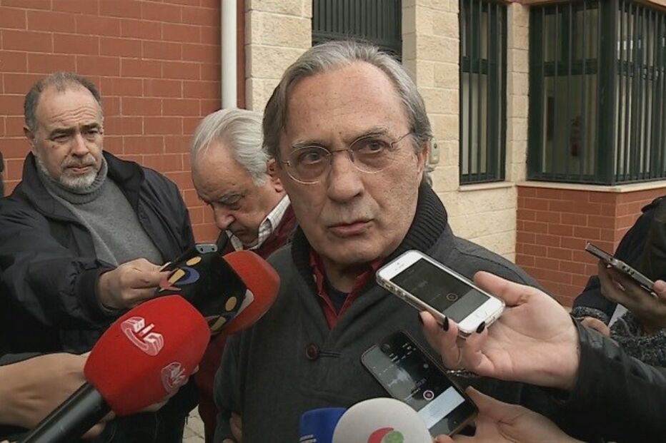 Carlos Cruz, Carregueira, Casa Pia, precária, Natal