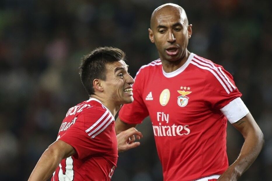 24-12-2015_03_42_24 31 benfica.jpg