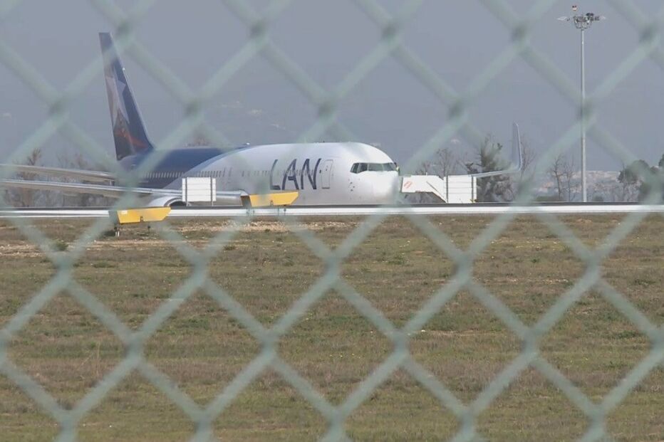 Faro, Peru, avião, problemas, emergência, aterragem