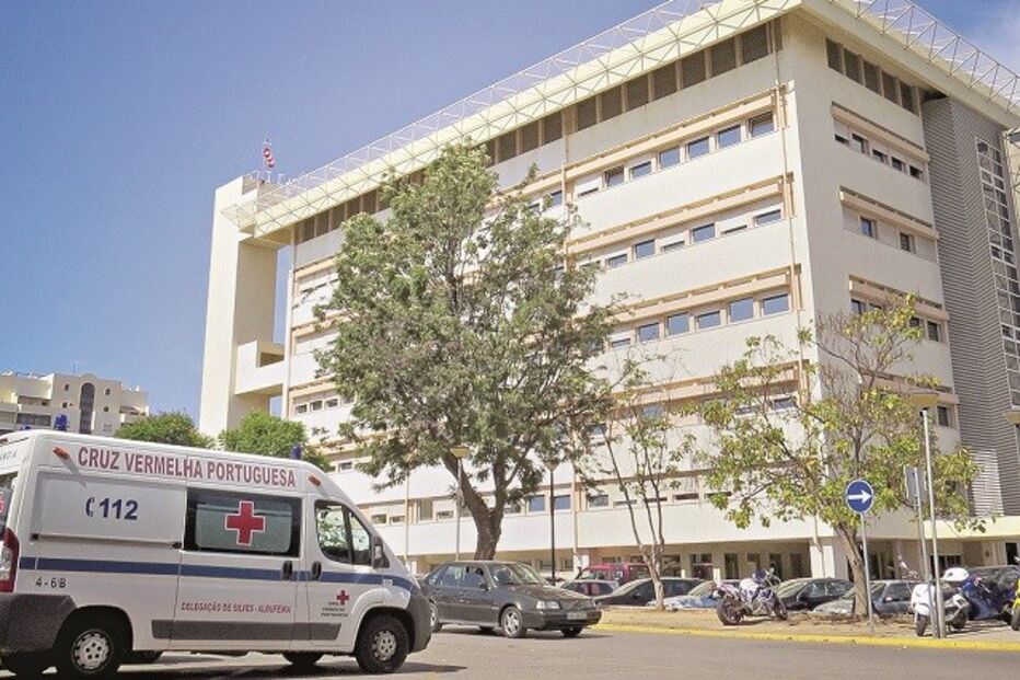 Centro Hospitalar do Algarve, CHA, Isilda Gomes, Conselho de Administração do CHA, política