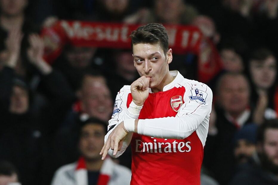 Arsenal, Leicester, Manchester City, Manchester United, Chelsea, Gabriel Paulista, Mesut Ozil, Tottenham, desporto, futebol