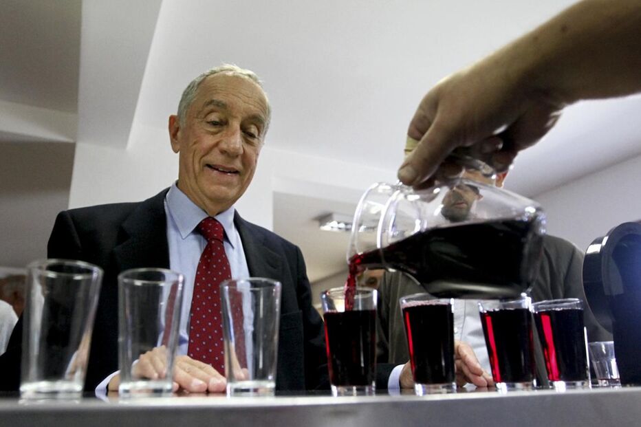 Marcelo Rebelo de Sousa, Governo, Banif, Novo Banco, Évora, Comissão do Mercado de Valores Mobiliários, CMVM, economia, negócios e finanças, política, partidos e movimentos, economia (geral)