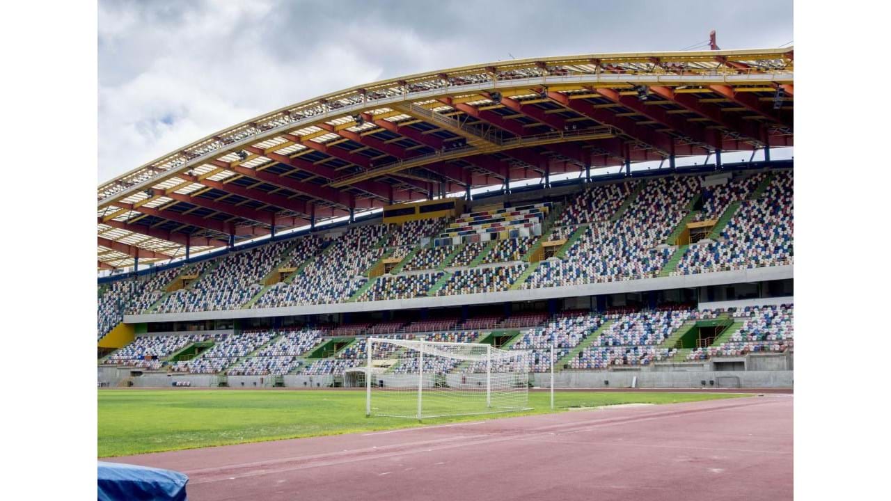 Jornal de Leiria - Estádios da região recebem jogos de