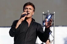 CDS-PP, Ministério dos Negócios Estrangeiros, Governo, Paris, Tony Carreira, Augusto Santos Silva, diplomacia