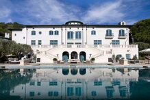 Robin Williams, Villa of Smiles